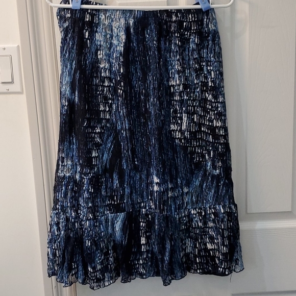 Skirt - Picture 4 of 5
